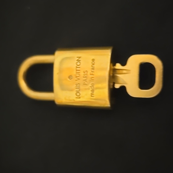 Louis Vuitton Gold Padlock Jewelry - Picture 2 of 3